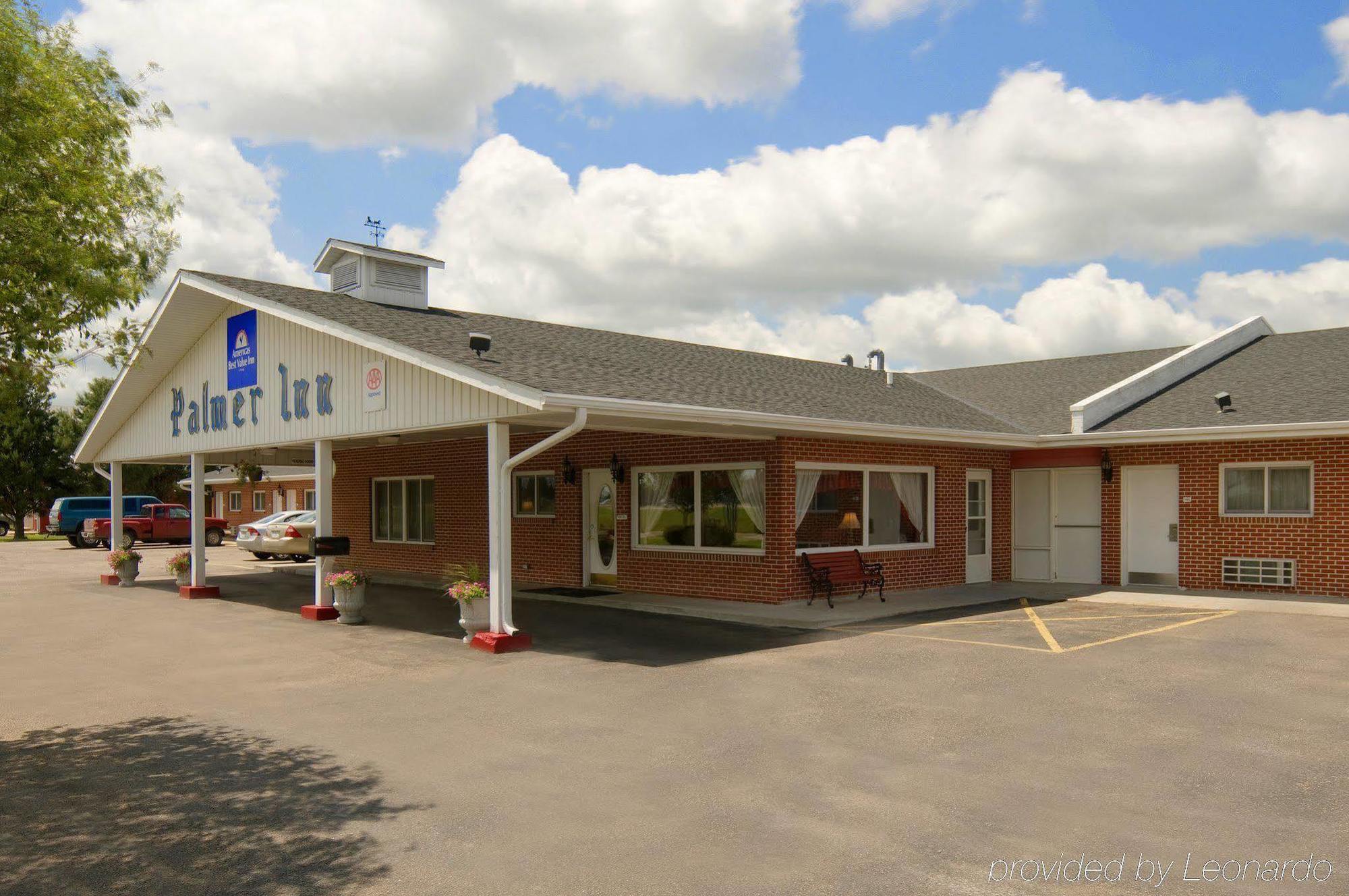 Americas Best Value Palmer Inn York Exterior foto